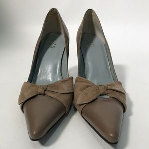 ‼️3 for $12‼️BCBG Paris Suede Bow Heels